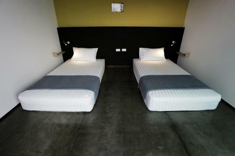 The Pillow Hostel Khaosan Bangkok Exterior photo